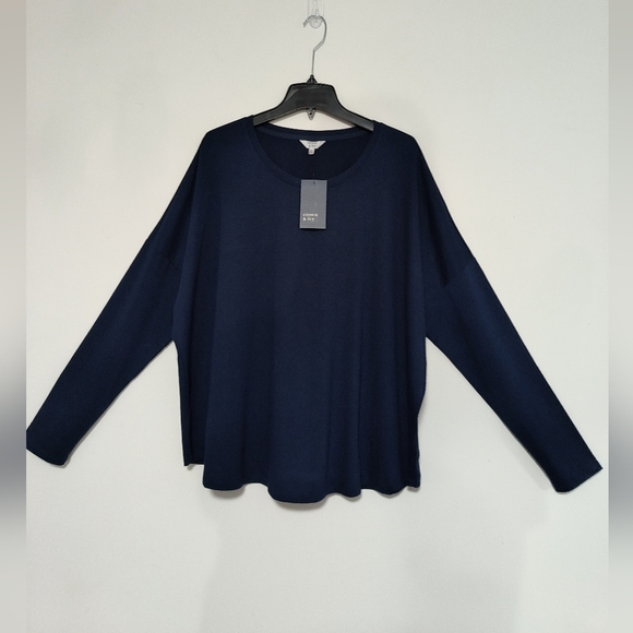 New Navy Oversized Top / 2X - Picture 1 of 11